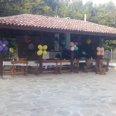 Aparthotel Vidima Apriltsi (Lovech)